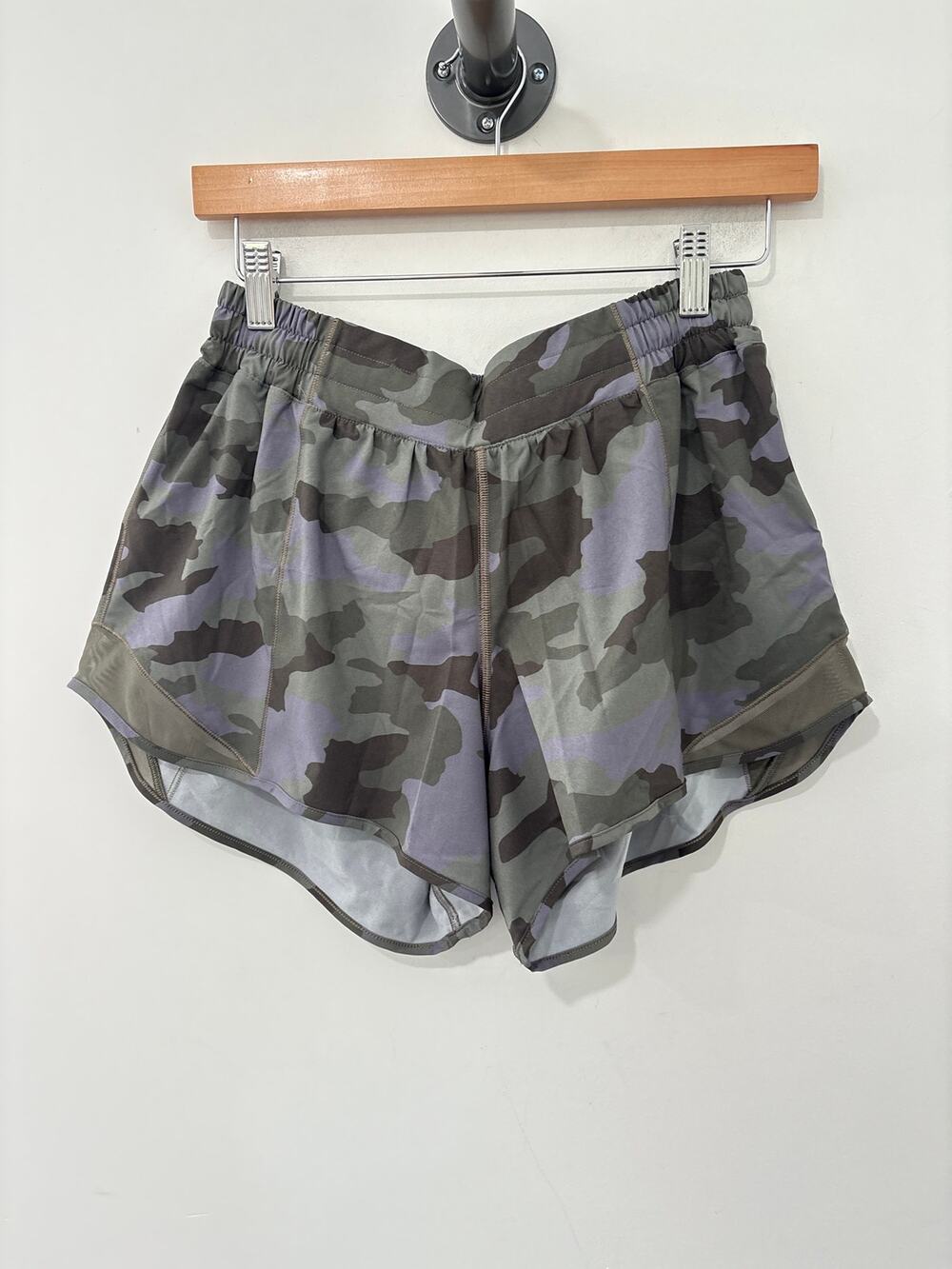Lululemon Hotty Hot Shorts Green & Purple Camo Size 10 Tall